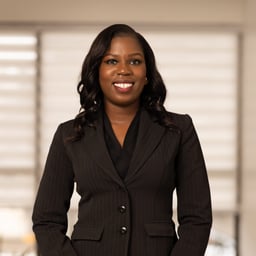 Victress Elliot-Mills