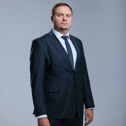  Ruslan Sadrtdinov