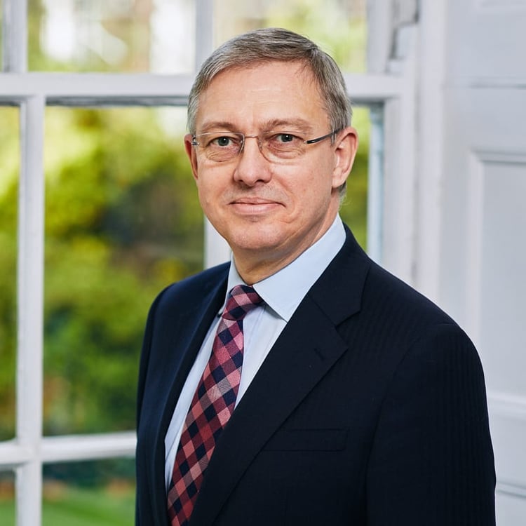 L500 | Mediators in London | Law firm and lawyer rankings from Legal ...