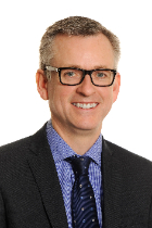 Simon Bennett photo