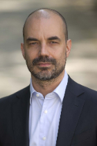 András Lovretity photo