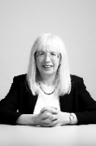 Louise Sanders photo