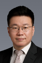 Yong Ho Choi photo