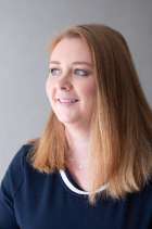Stephanie Layton photo