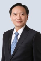 Hyun Woong Kim photo