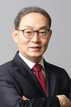 Yong Joon Park photo