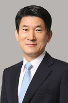 Yong Hun Kim photo