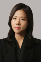 Ji Young Shin photo