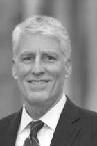 Earl Comstock photo