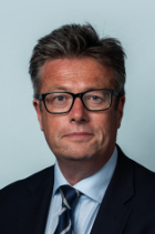 Patrick Lewis photo