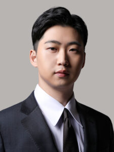 Yong Hyeon Chae photo